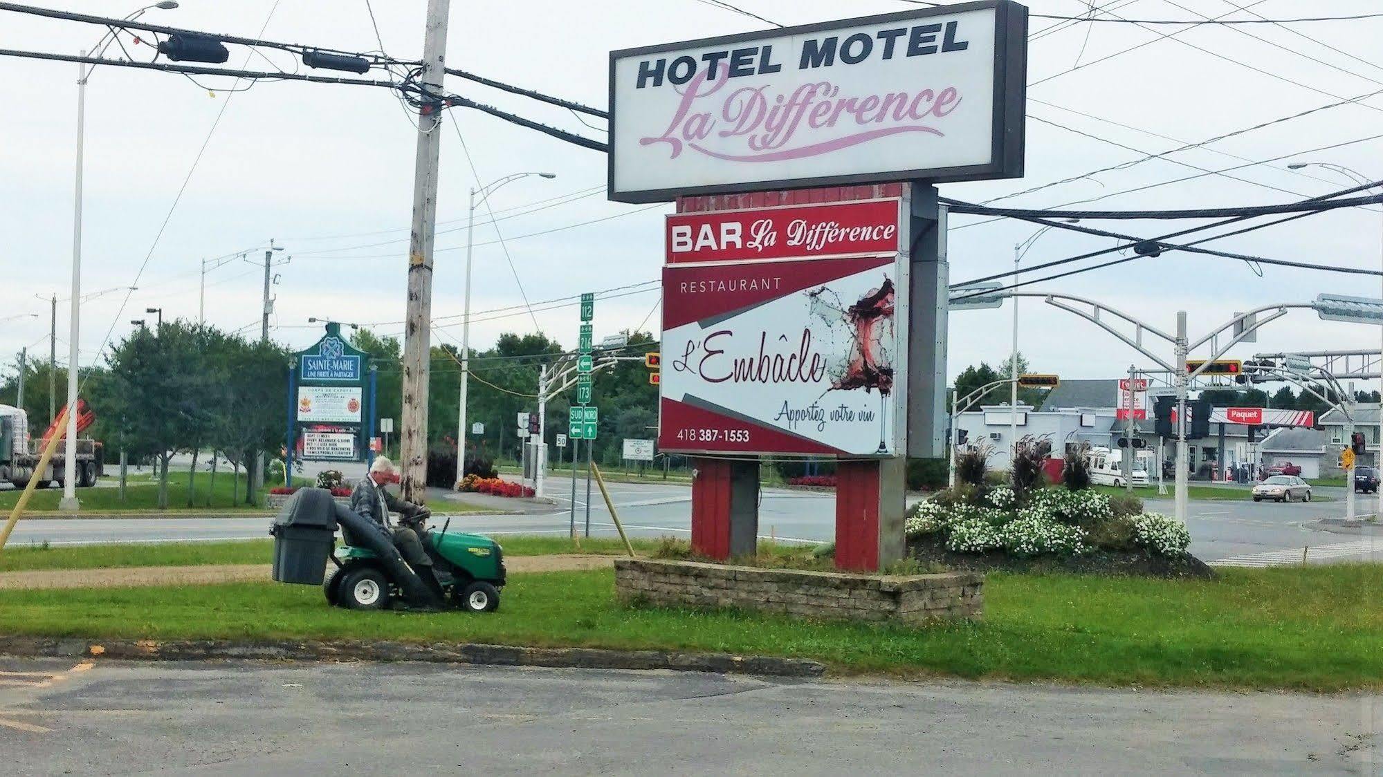 Hotel-Motel La Difference Sainte-Marie Exteriör bild